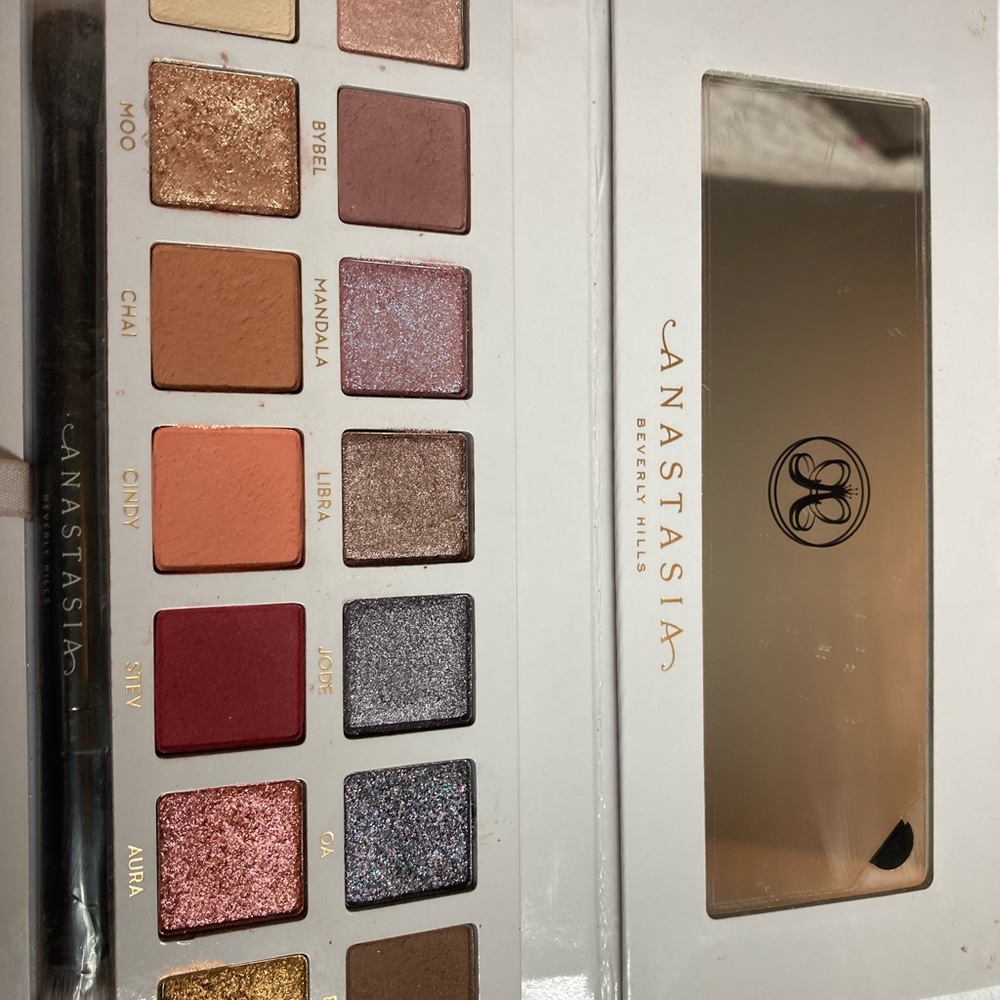 ABH Carli Bybel Palette